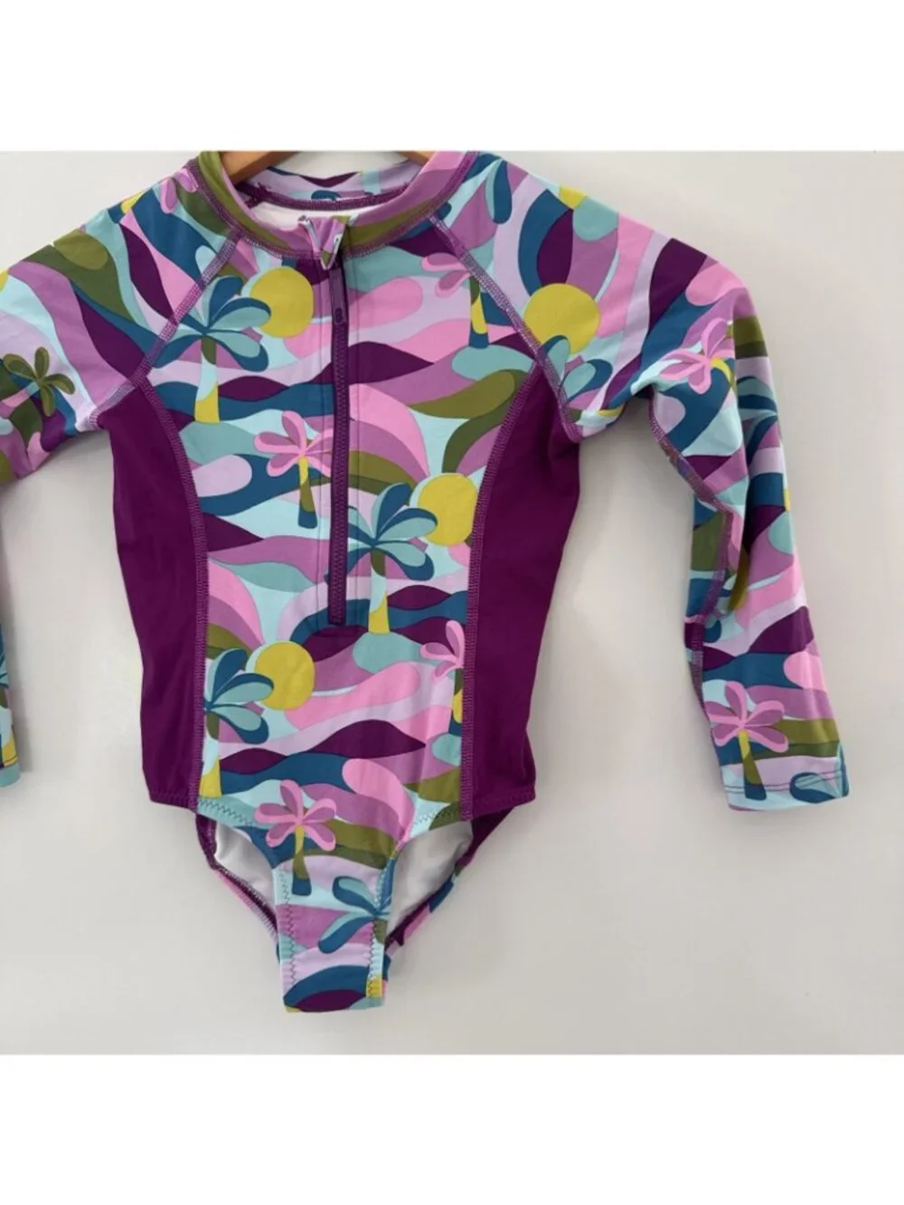 Garnet Hill Girls Wave Rider One Piece Size 5 Rashguard Swimsuit Multi Half Zip